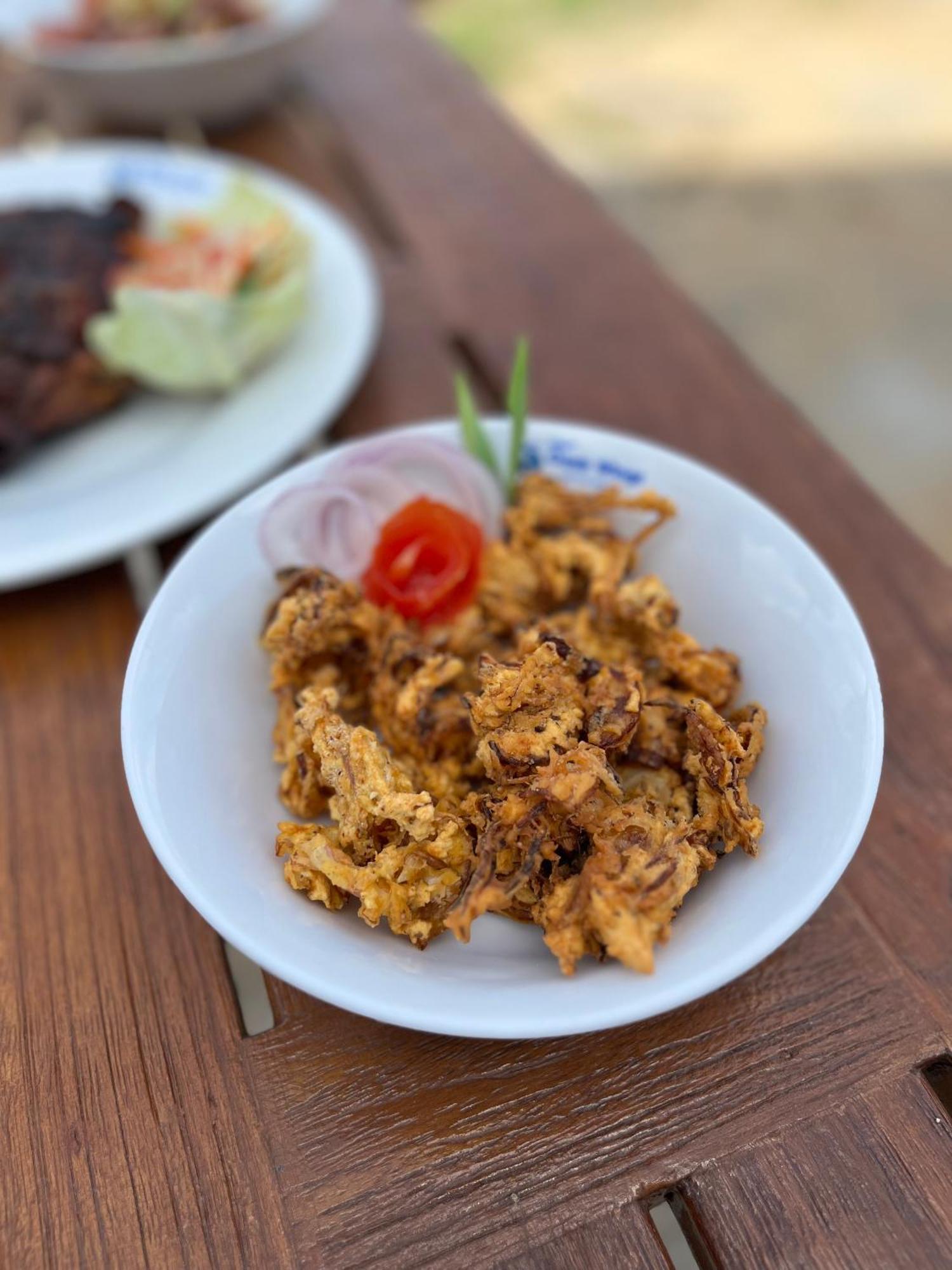 Oasis Wings Hotel Mannar Buitenkant foto
